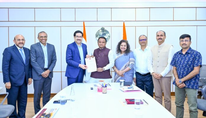 मुख्यमंत्री और आदित्य बिड़ला समूह के चेयरमैन की बैठक
