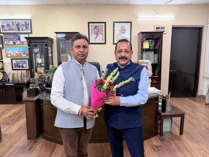 कठुआ विधायक केंद्रीय मंत्री से मुलाकात कठुआ विधायक केंद्रीय मंत्री से मुलाकात