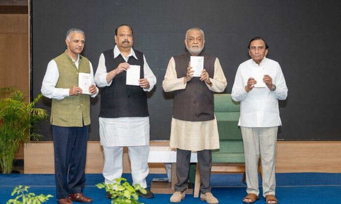 मप्र एमएसएमई मंत्री ने हैदराबाद में पुस्तक का विमोचन किया