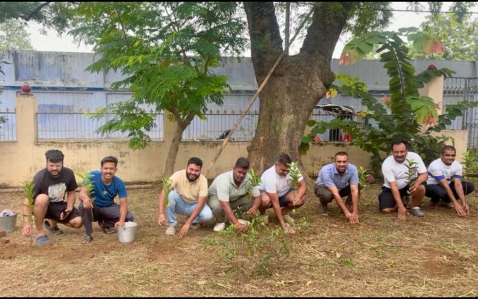 मारवाड़ी युवा मंच द्वारा पौधारोपण कार्यक्रम मारवाड़ी युवा मंच द्वारा पौधारोपण कार्यक्रम