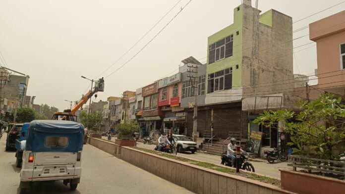 शहर की लाइटिंग व्यवस्था दुरूस्त