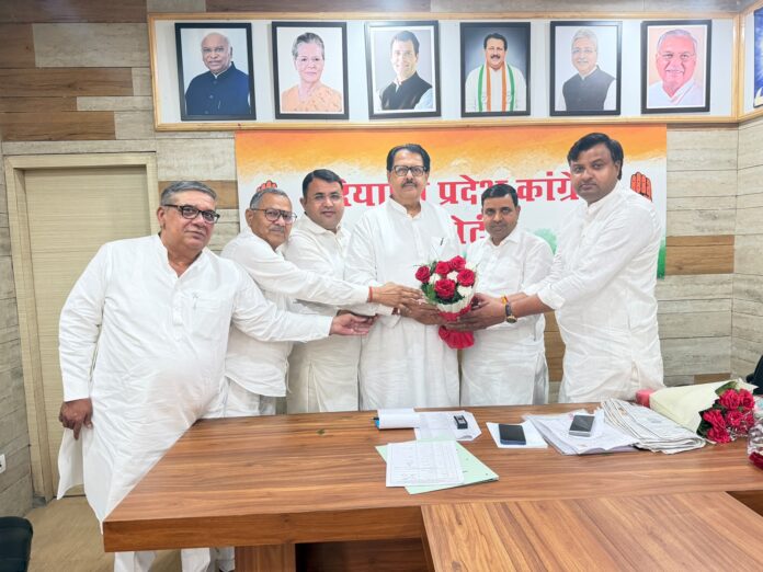 हरियाणा कांग्रेस प्रभारी बैठक का फोटो हरियाणा कांग्रेस प्रभारी बैठक का फोटो