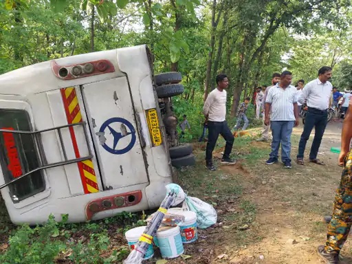 बालाघाट बस दुर्घटना में घायल यात्री बालाघाट बस दुर्घटना में घायल यात्री