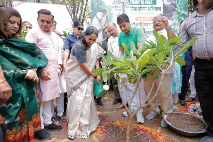 दिल्ली मुख्यमंत्री रेखा गुप्ता का महाअभियान