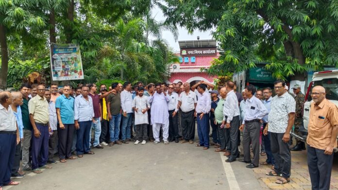 विरोध भवन मालिक फैसला विरोध भवन मालिक फैसला
