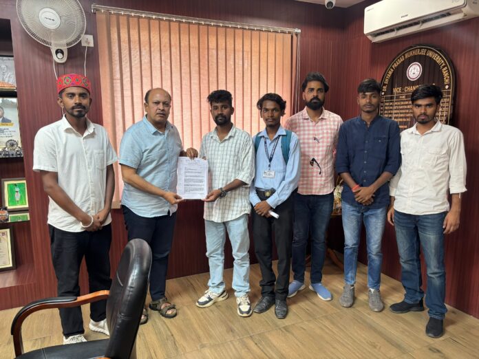 विवेक तिर्की न्यूज फोटो
