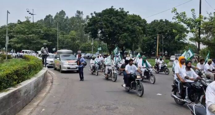 किसान मोटरसाइकिल रैली हिसार में