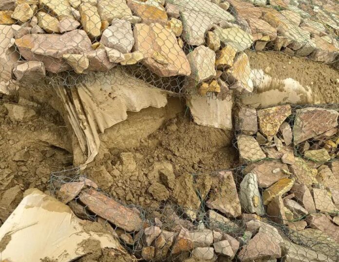 फोटो बोल्डर कटा पर्यटन स्थल की सुंदरता फोटो बोल्डर कटा पर्यटन स्थल की सुंदरता