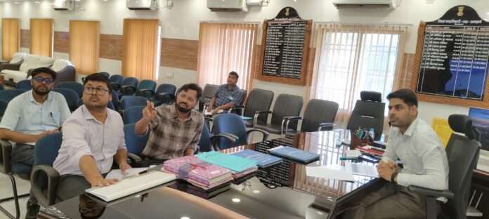 अवैध खनन पर सख्ती के निर्देश अवैध खनन पर सख्ती के निर्देश