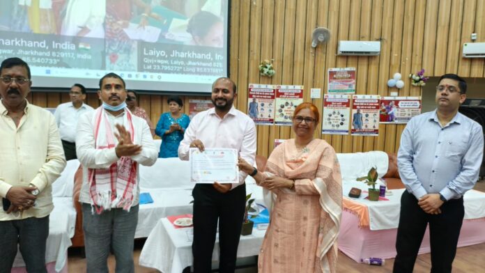 निक्षय मित्रों का सम्मान और प्रशंसा निक्षय मित्रों का सम्मान और प्रशंसा
