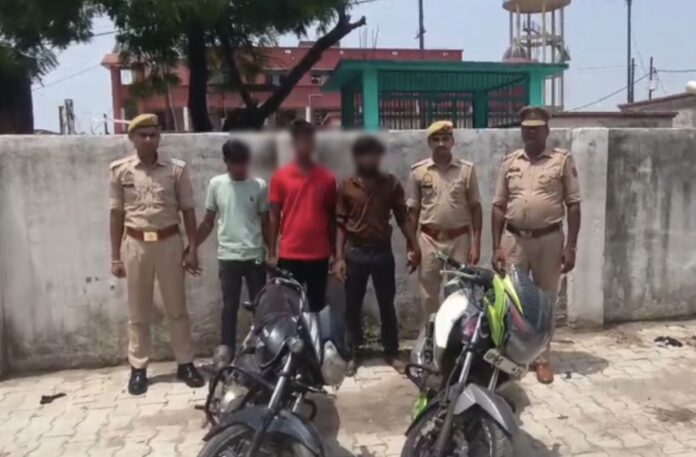 वाहन चोर गिरोह का पर्दाफाश वाहन चोर गिरोह का पर्दाफाश