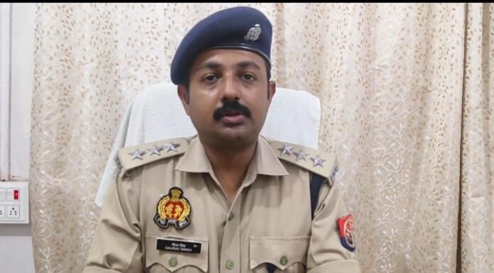 सीओ सलेमपुर गिरफ्तारी का खुलासा सीओ सलेमपुर गिरफ्तारी का खुलासा