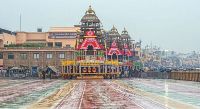 पुरी रथ यात्रा का भव्य आयोजन