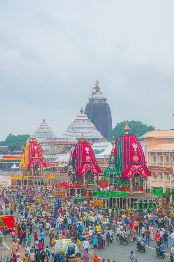 रथयात्रा सिंहद्वार तीनों रथ रथयात्रा सिंहद्वार तीनों रथ