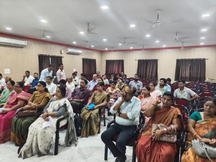यातायात नियम पालन के लिए बैठक आयोजित