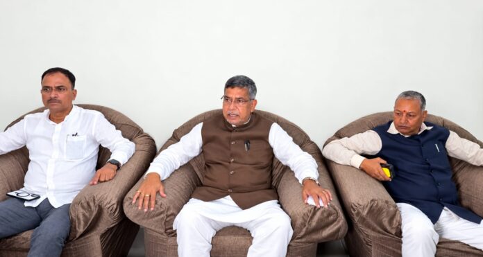 भाजपा नेता मीडिया बातचीत भाजपा नेता मीडिया बातचीत