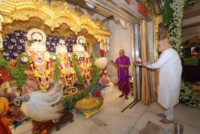 अमित शाह जगन्नाथ आरती में शामिल हुए अमित शाह जगन्नाथ आरती में शामिल हुए