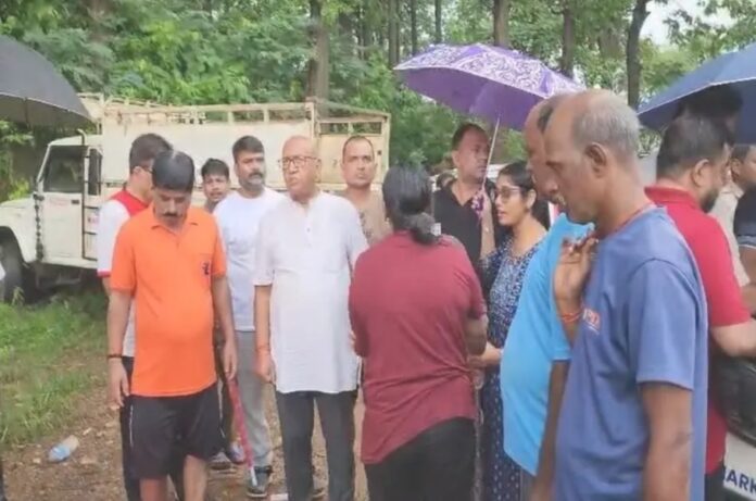 विधायक सरयू राय घटनास्थल पर विधायक सरयू राय घटनास्थल पर