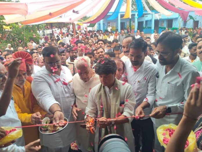 सिंधिया शाहबाद स्कूल जीर्णोद्धार सिंधिया शाहबाद स्कूल जीर्णोद्धार