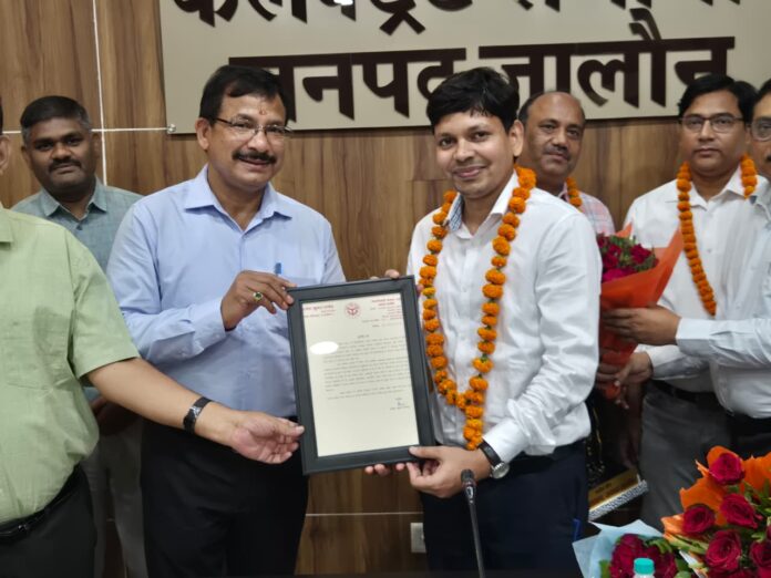 जिलाधिकारी राजेश पांडे की विकास योजना