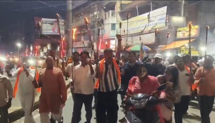 जेपीएससी विरोध भाजपा मशाल जुलूस