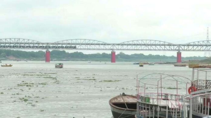 गंगा में बढ़ाव का नजारा और पर्यावरण