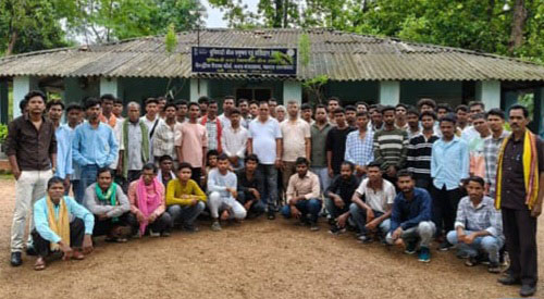 बीजापुर के 12 रेशम हितग्राहियों ने बिलासपुर में किया प्रशिक्षण पूर्ण बीजापुर के रेशम हितग्राहियों का प्रशिक्षण