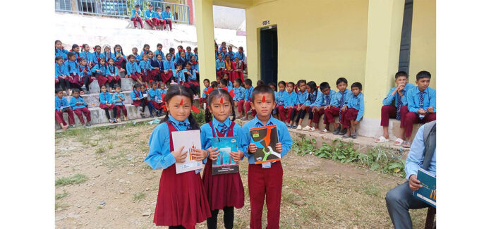 नेपाल के निजी विद्यालय की तस्वीर