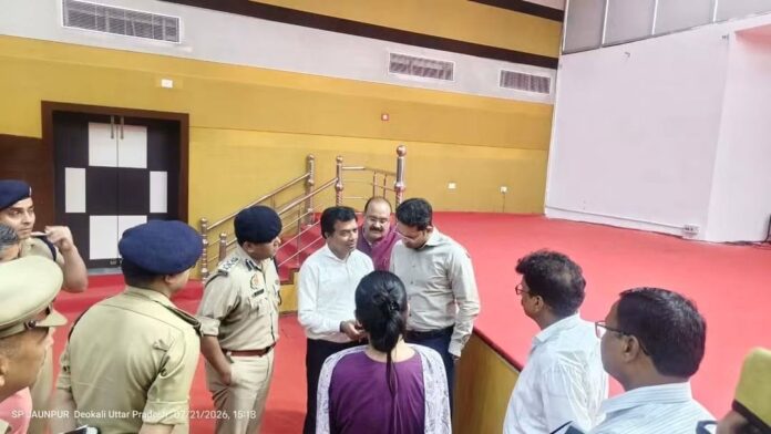 पूर्वांचल विश्वविद्यालय में राज्य पाल का आगमन