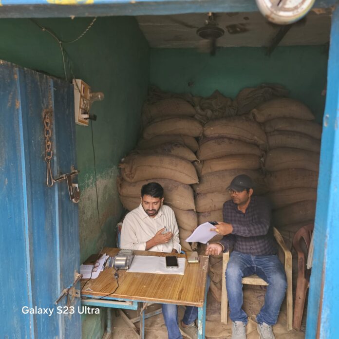 दमोह में राशन माफियाओं पर छापेमारी