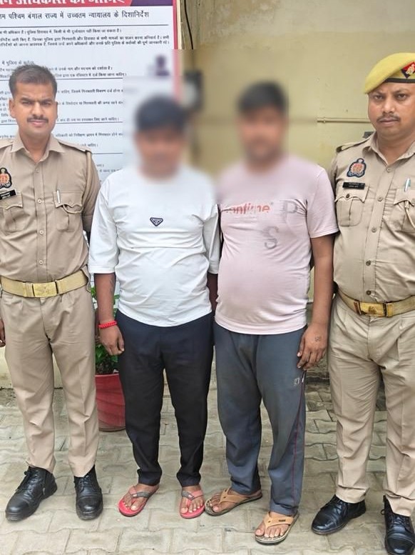 फर्जी दस्तावेज तैयार करके लोगों के नाम से फर्जी लोन हड़पने में गिरफ्तार हारम सिंह उर्फ पवन और रोहन। फर्जी लोन स्कैमर्स की गिरफ्तारी