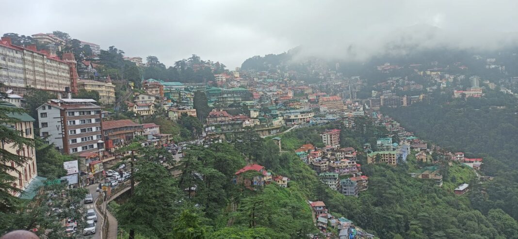 शिमला शहर की सुंदरता और ऐतिहासिक महत्व शिमला शहर की सुंदरता का नज़ारा