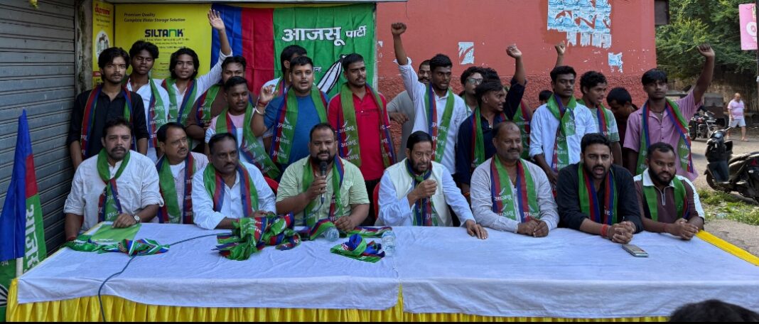 समारोह को संबोधित करते हुए आजसू पार्टी के जिला अध्यक्ष कन्हैया सिंह ने क्या कहा? आजसू पार्टी जिला अध्यक्ष कन्हैया सिंह समारोह