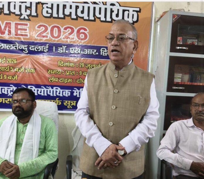 बनारस हिंदू विश्वविद्यालय प्रो. गिरीश चंद्र त्रिपाठी छाया चित्र