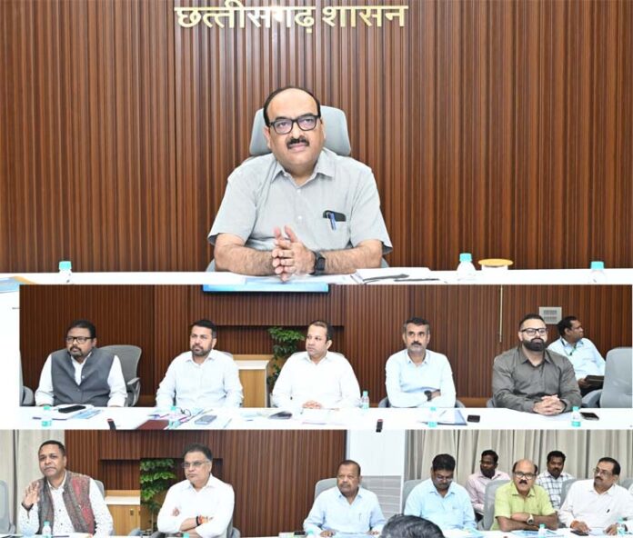 मुख्य सचिव विकासशील समिति