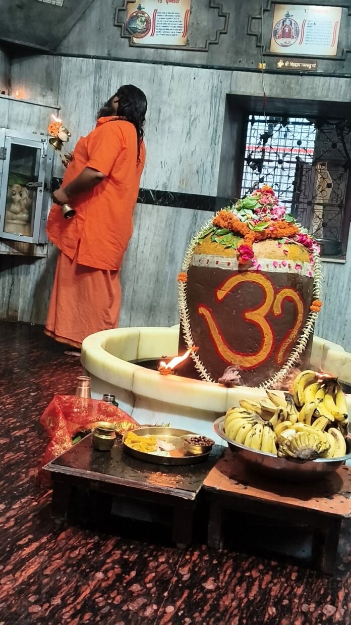 शिवलिंग की विशेषताएं और धार्मिक महत्व के बारे में जानकारी