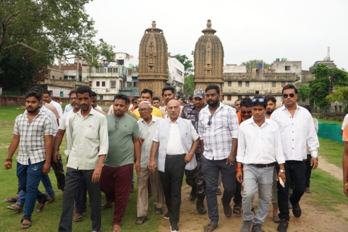 मंत्री बराकर मंदिर दौरा