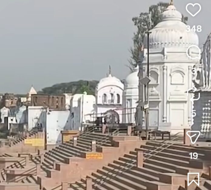 यमुना नदी के किनारे 101 शिव मंदिरों की श्रृंखला यमुना नदी के किनारे 101 शिव मंदिरों की श्रृंखला