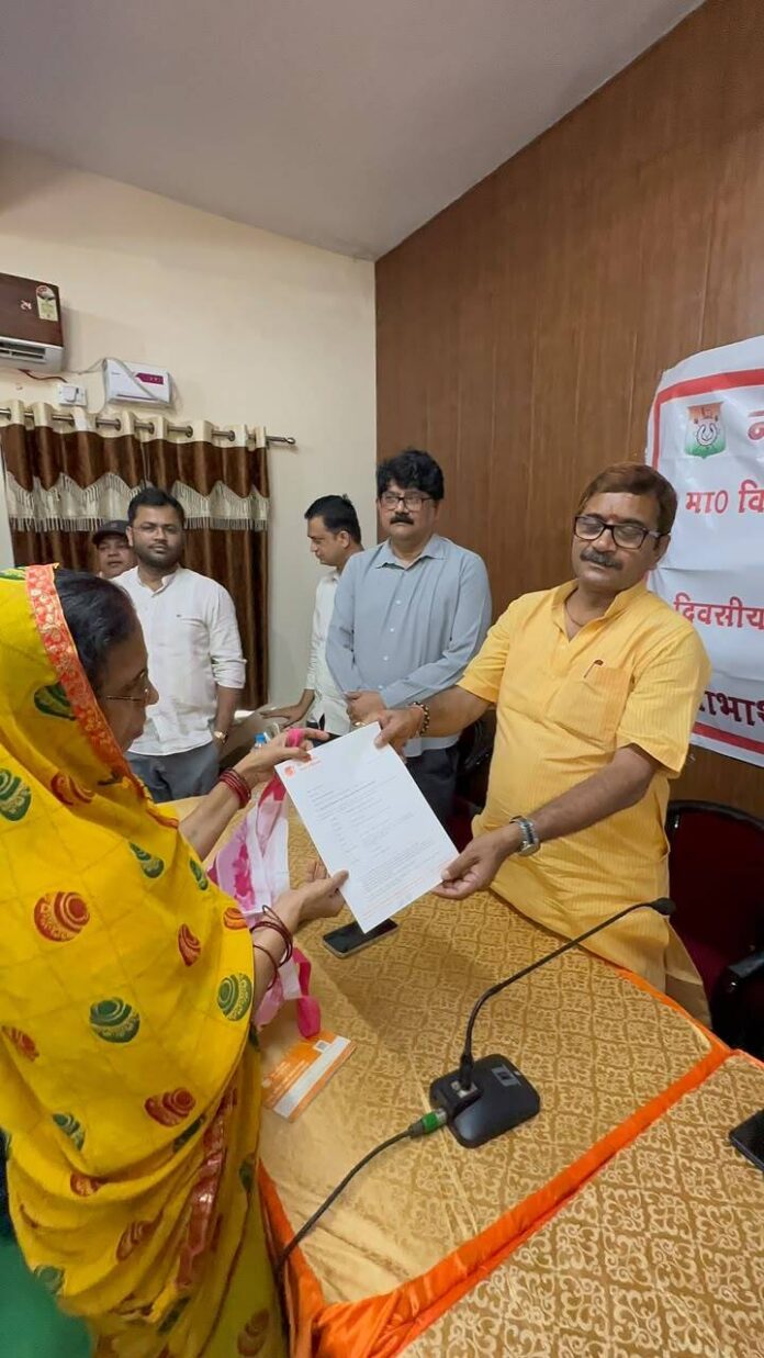 विधायक नीलकंठ तिवारी विवादित टिप्पणी