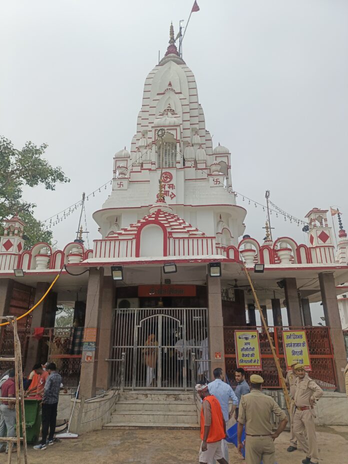 पुरामहादेव मंदिर की सुंदर वास्तुकला