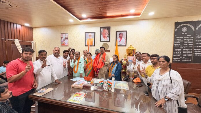 नगर निगम चुनाव का छाया चित्र