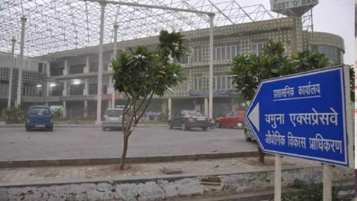 यमुना एक्सप्रेसवे इंडस्ट्रियल डेवलपमेंट अथॉरिटी की विकास योजना यमुना एक्सप्रेसवे इंडस्ट्रियल डेवलपमेंट अथॉरिटी की विकास योजना
