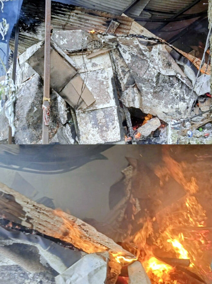 गोदाम आग, दुकानें जलकर सड़ गईं गोदाम आग, दुकानें जलकर सड़ गईं