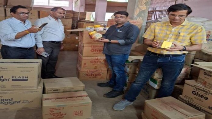 ग्वालियर में गोवर्धन प्योर गाय घी जब्त की घटना ग्वालियर में गोवर्धन प्योर गाय घी जब्त की घटना