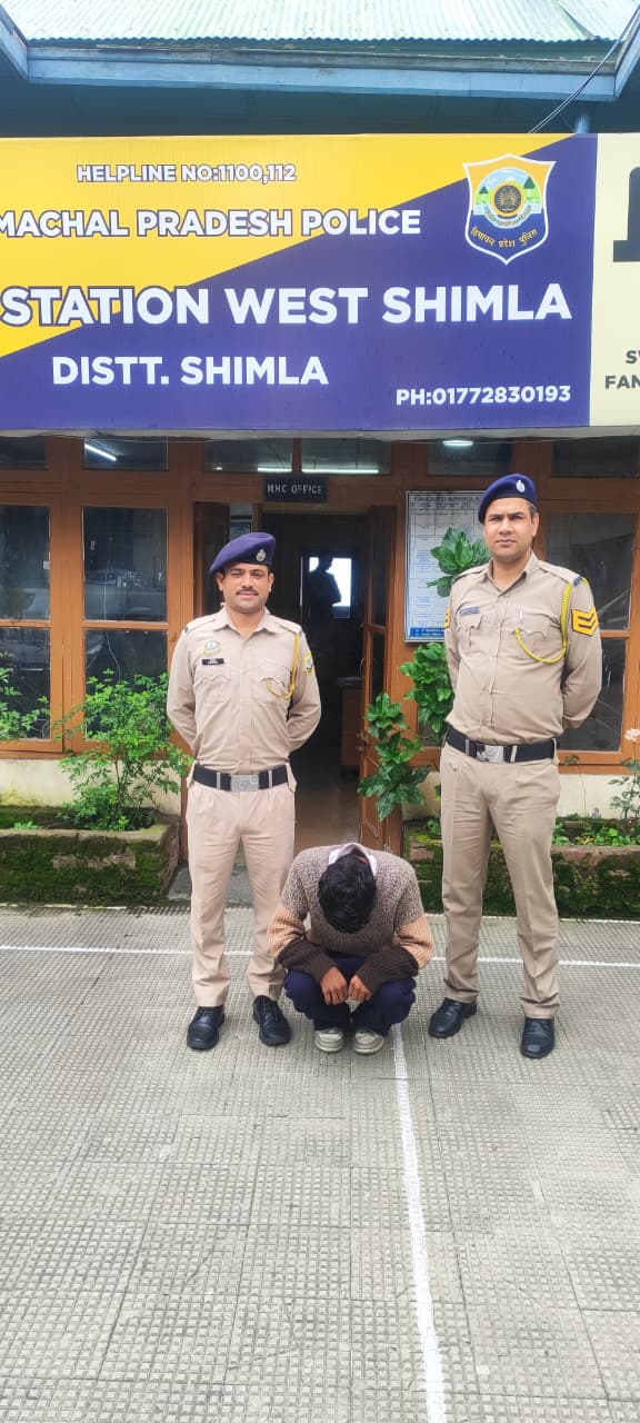 गिरफ्तार बस यात्री की फोटो गिरफ्तार बस यात्री की फोटो