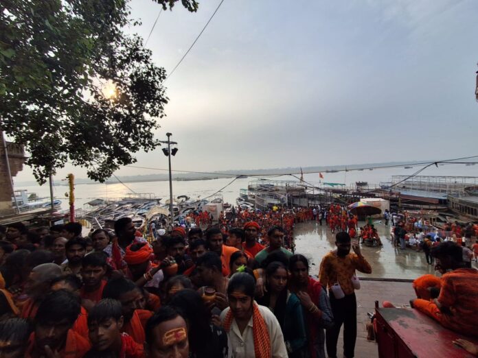 श्री काशी विश्वनाथ मंदिर गंगा नदी श्री काशी विश्वनाथ मंदिर गंगा नदी