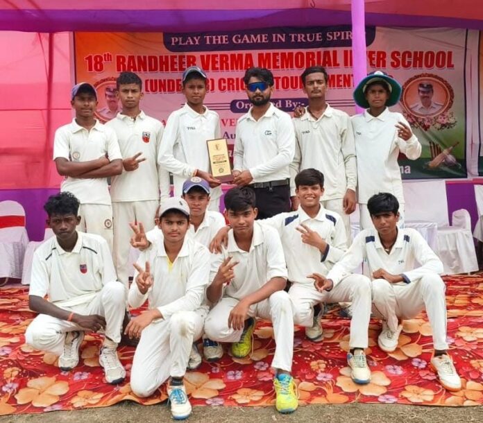 विजयी टीम के सदस्यों की सूची