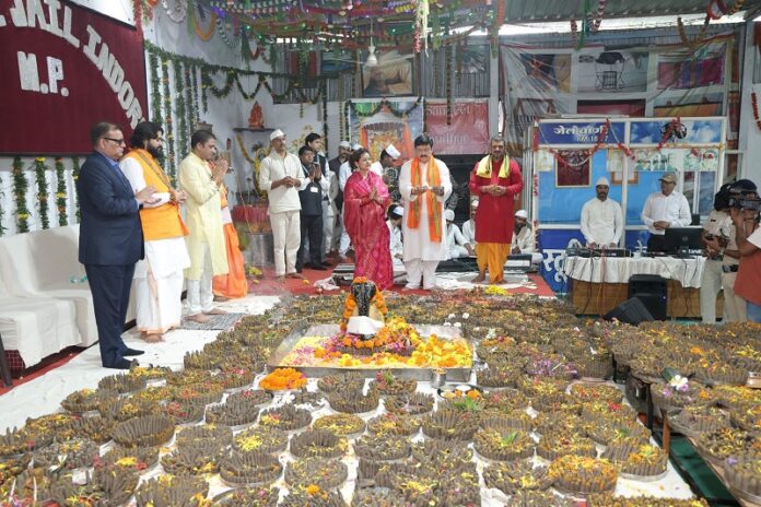 इंदौर केन्द्रीय जेल शिवलिंग निर्माण इंदौर केन्द्रीय जेल शिवलिंग निर्माण