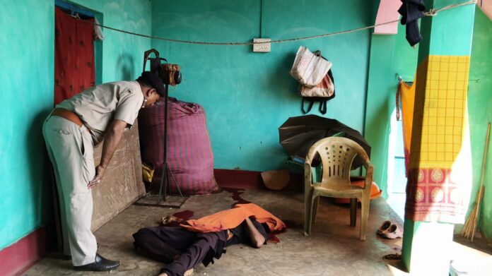 घटना स्थल पर शव का खुलासा घटना स्थल पर शव का खुलासा