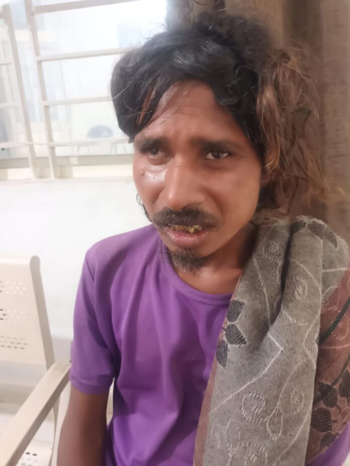 शहडोल में भीख मांगने वाला व्यक्ति